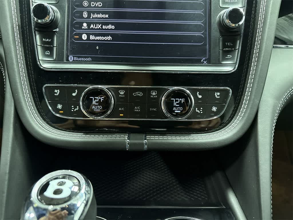 Thumbnail: 2018 Bentley Bentayga - 22