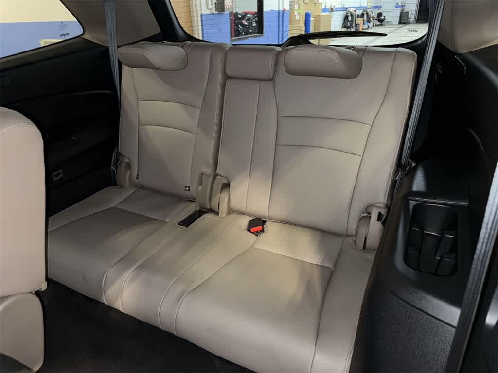 Thumbnail: 2019 Honda Pilot - 18