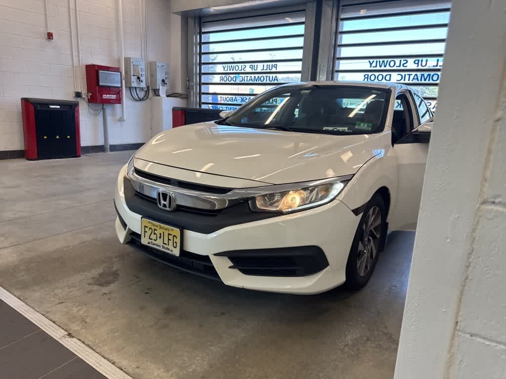 Thumbnail: 2016 Honda Civic - 1