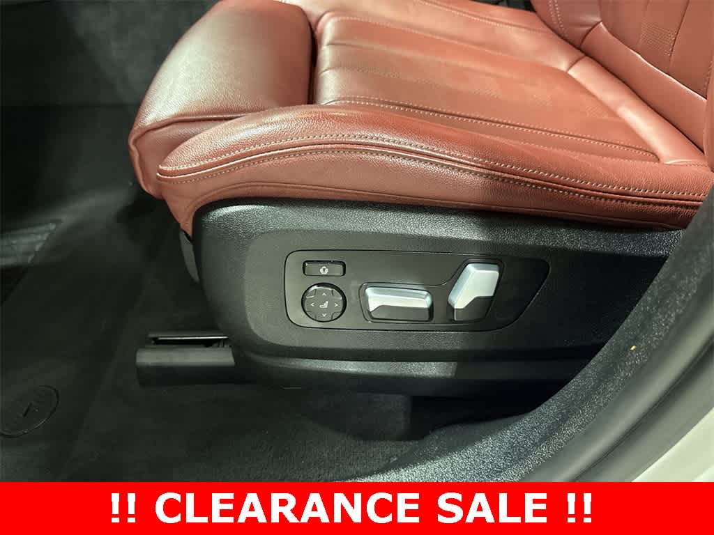 Thumbnail: 2022 BMW X6 - 24