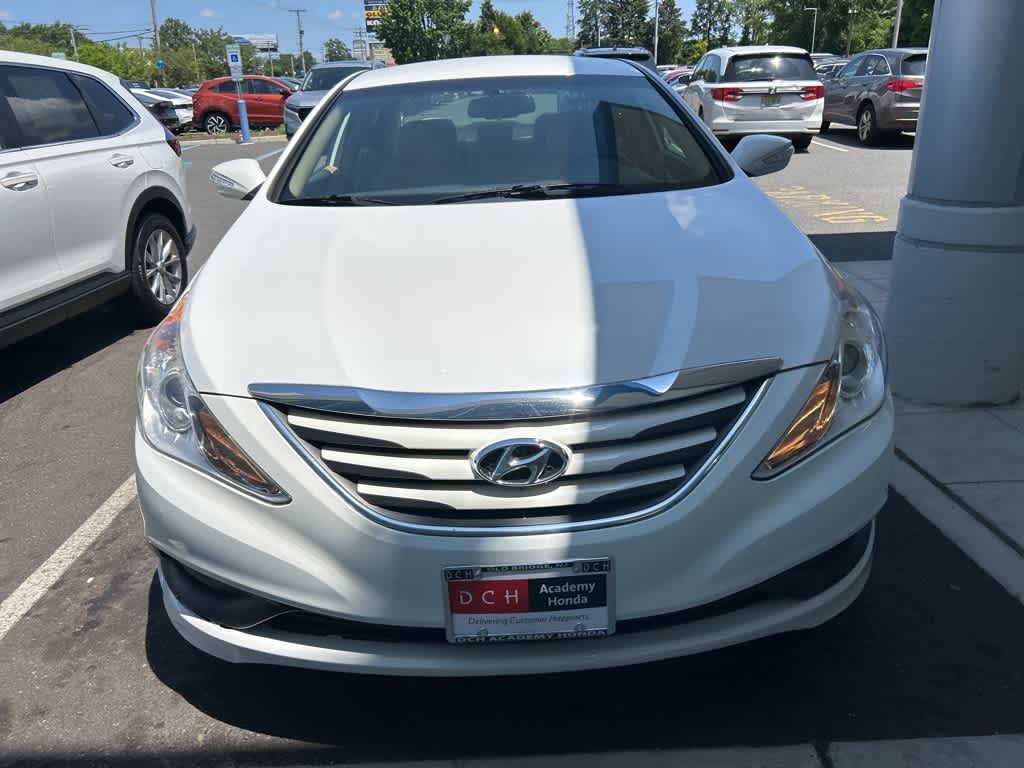 Thumbnail: 2014 Hyundai Sonata - 2