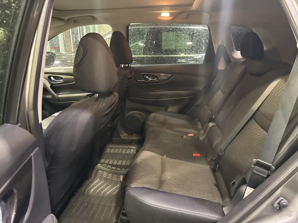 Thumbnail: 2019 Nissan Rogue - 18