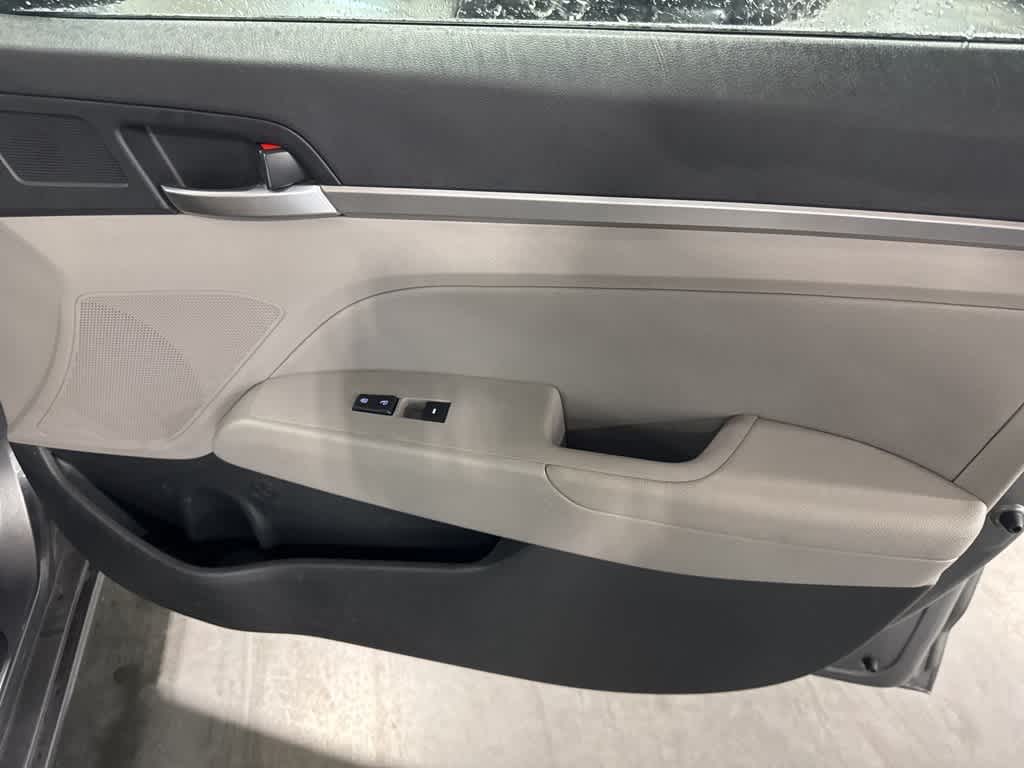 2019 Hyundai Elantra SEL 15