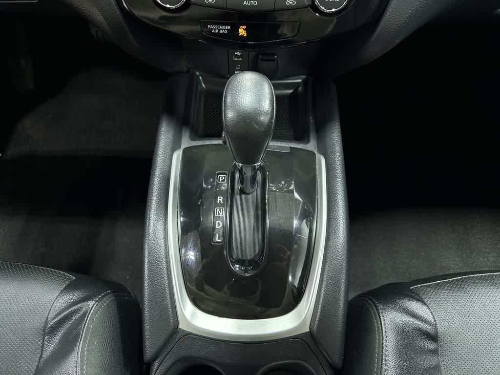 Thumbnail: 2016 Nissan Rogue - 30