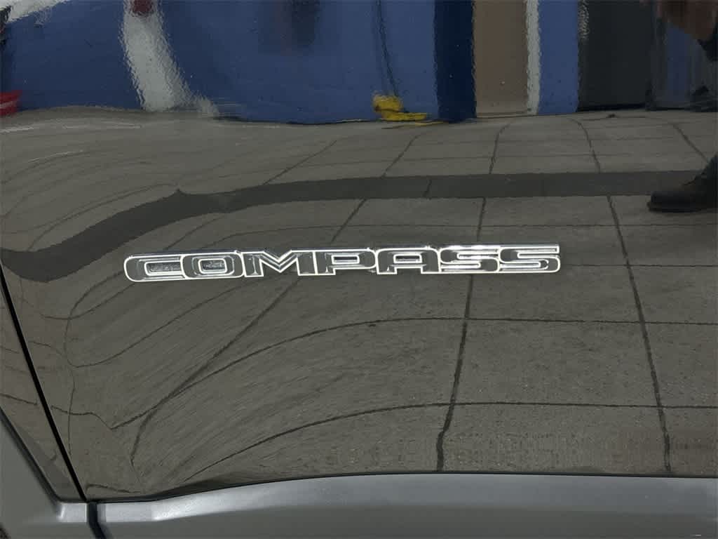 Thumbnail: 2021 Jeep Compass - 26