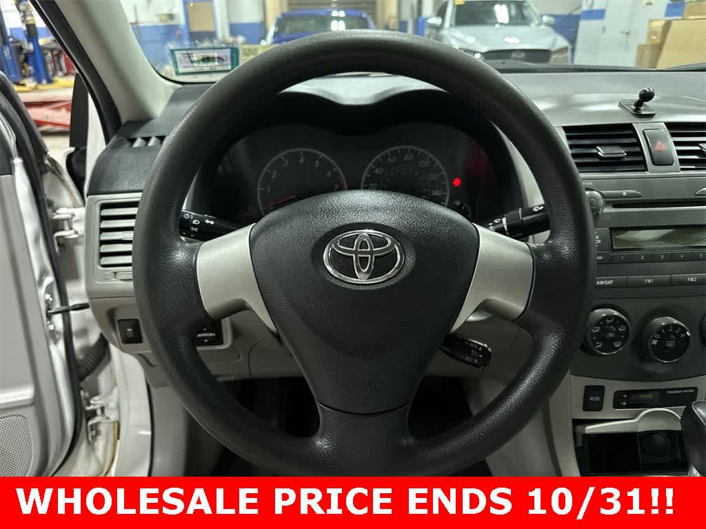 Thumbnail: 2011 Toyota Corolla - 17