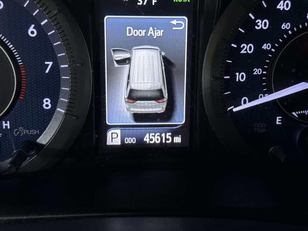 Thumbnail: 2020 Toyota Sienna - 20