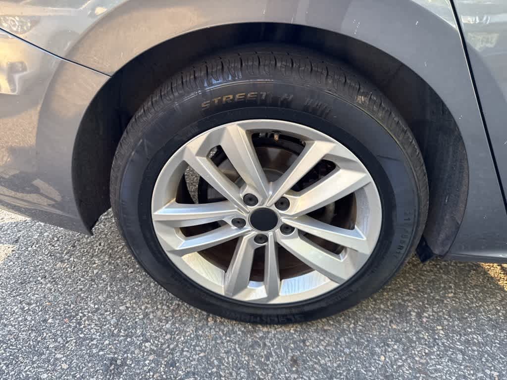 Thumbnail: 2021 Volkswagen Passat - 9