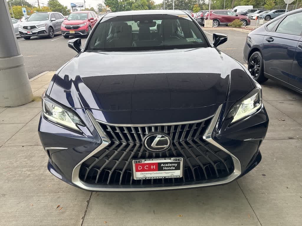 Thumbnail: 2022 Lexus ES - 6