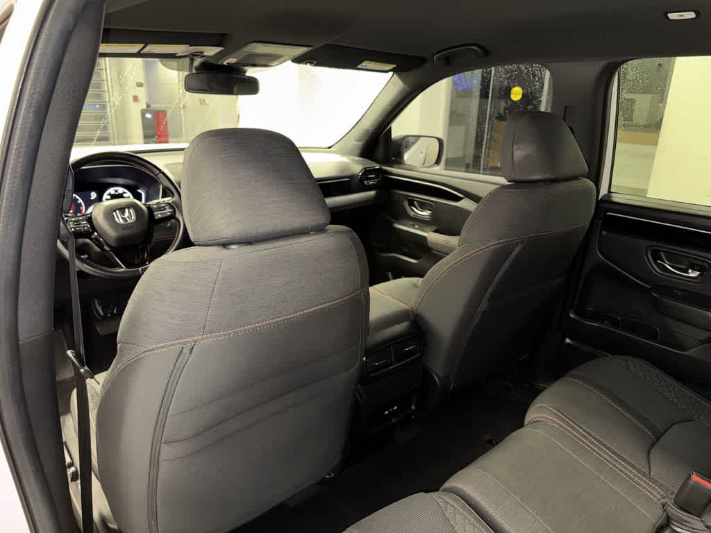 Thumbnail: 2025 Honda Pilot - 30