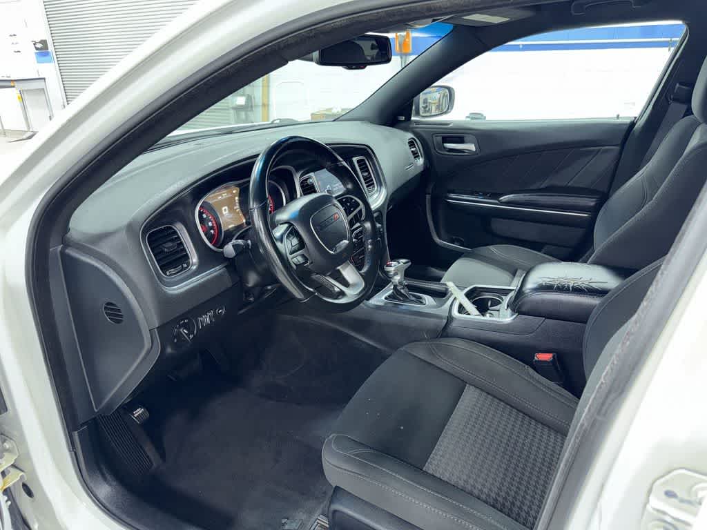 Thumbnail: 2018 Dodge Charger - 28