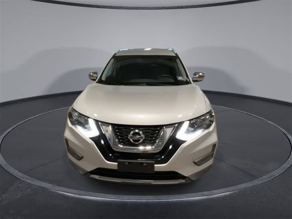 Thumbnail: 2017 Nissan Rogue - 3