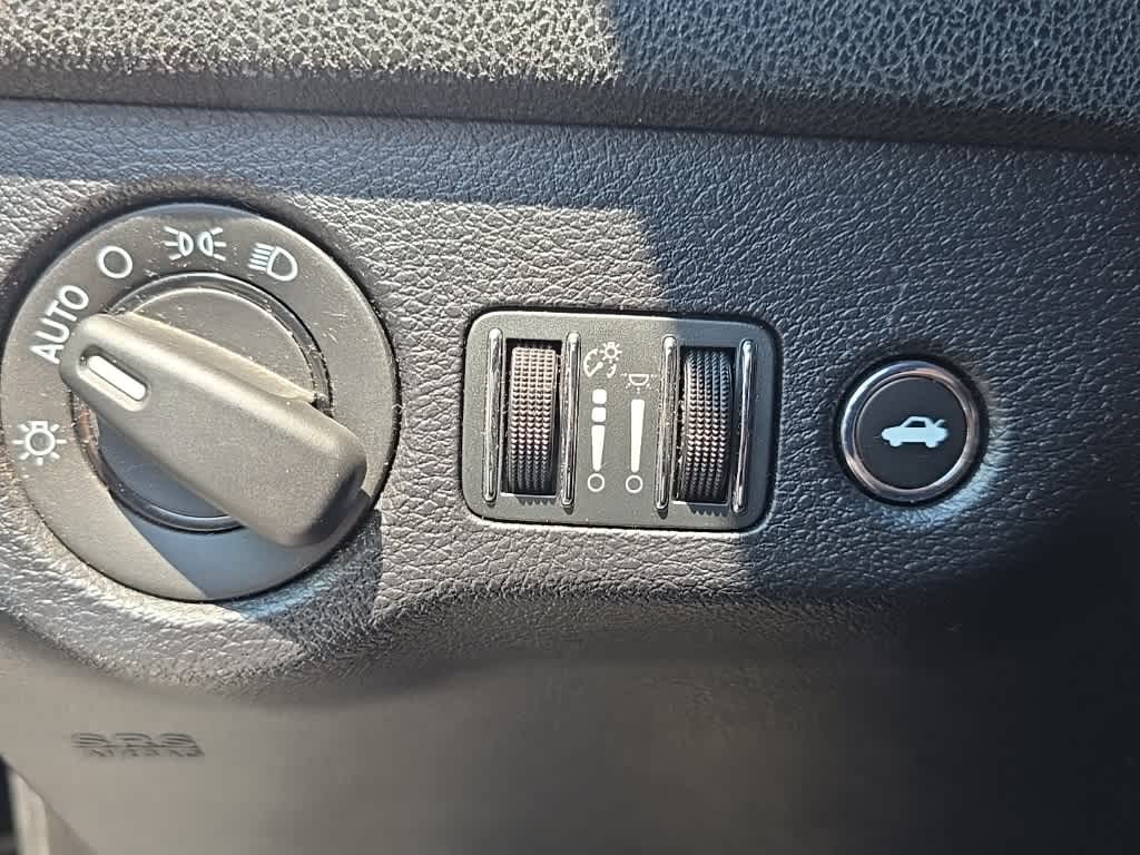 Thumbnail: 2015 Dodge Charger - 8