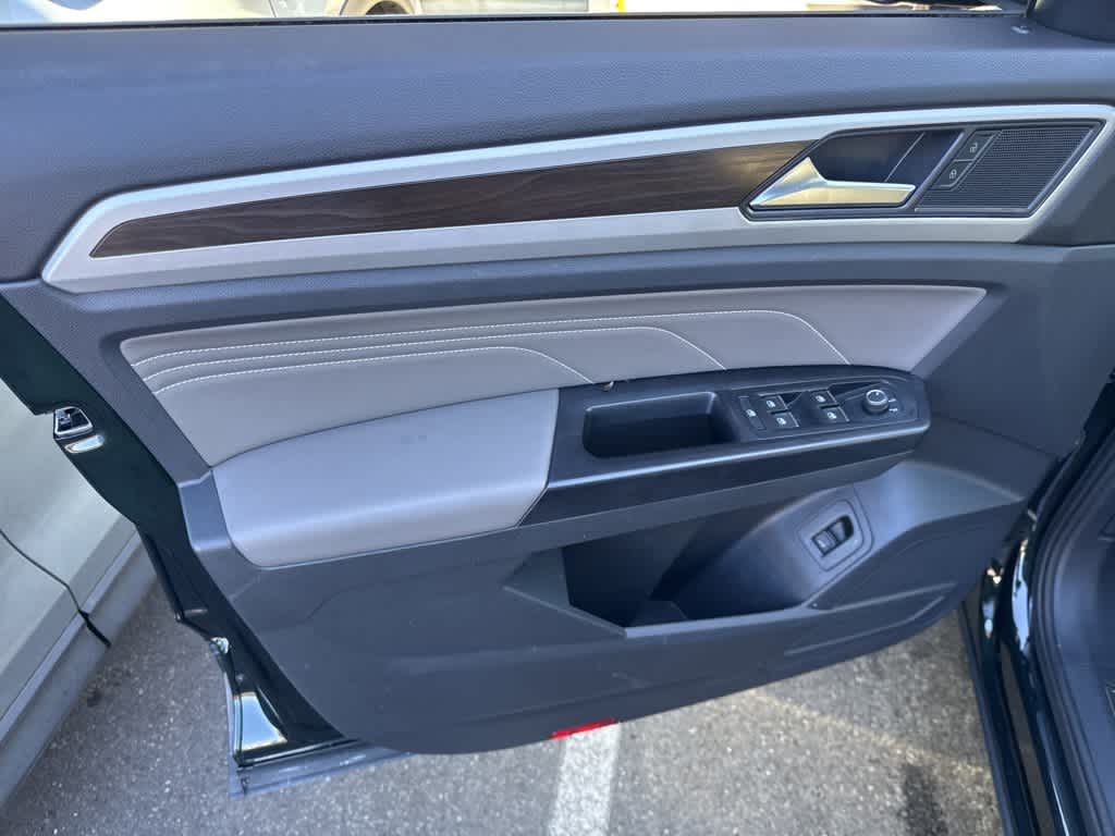 Thumbnail: 2021 Volkswagen Atlas - 7