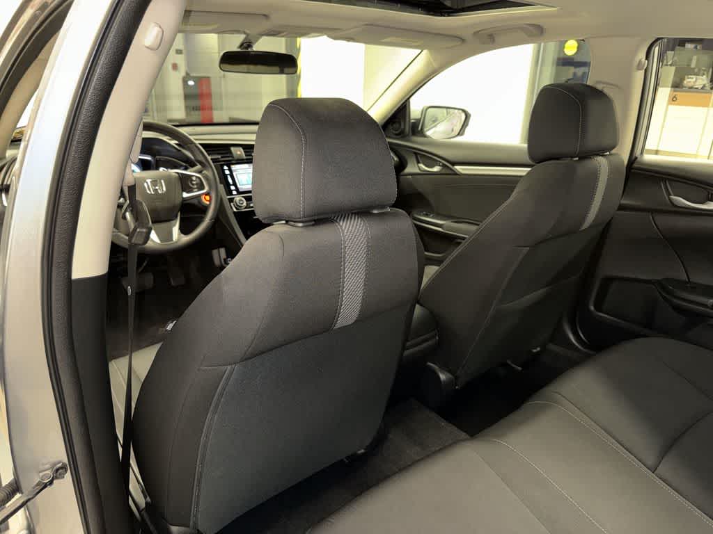 Thumbnail: 2016 Honda Civic - 26