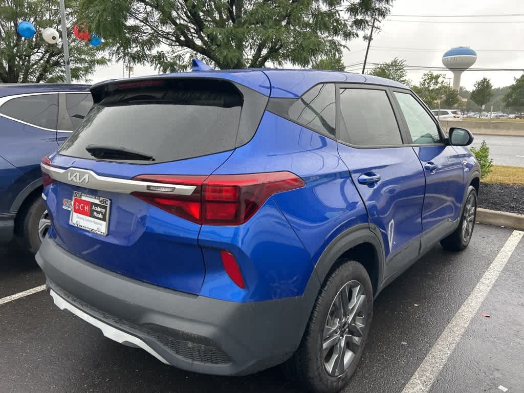 Thumbnail: 2023 Kia Seltos - 6