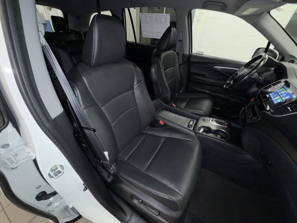 Thumbnail: 2021 Honda Pilot - 16