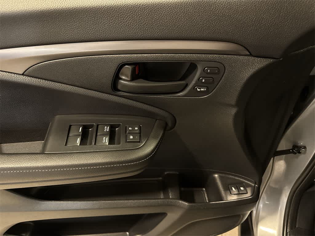 Thumbnail: 2025 Honda Passport - 22