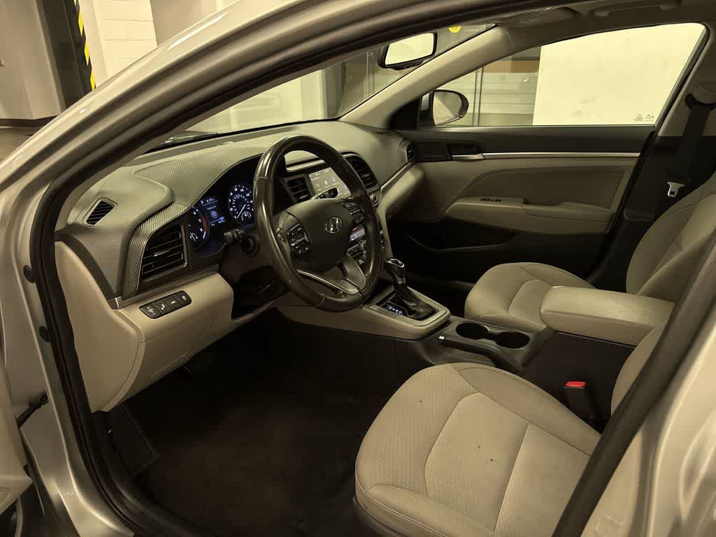 Thumbnail: 2020 Hyundai Elantra - 26