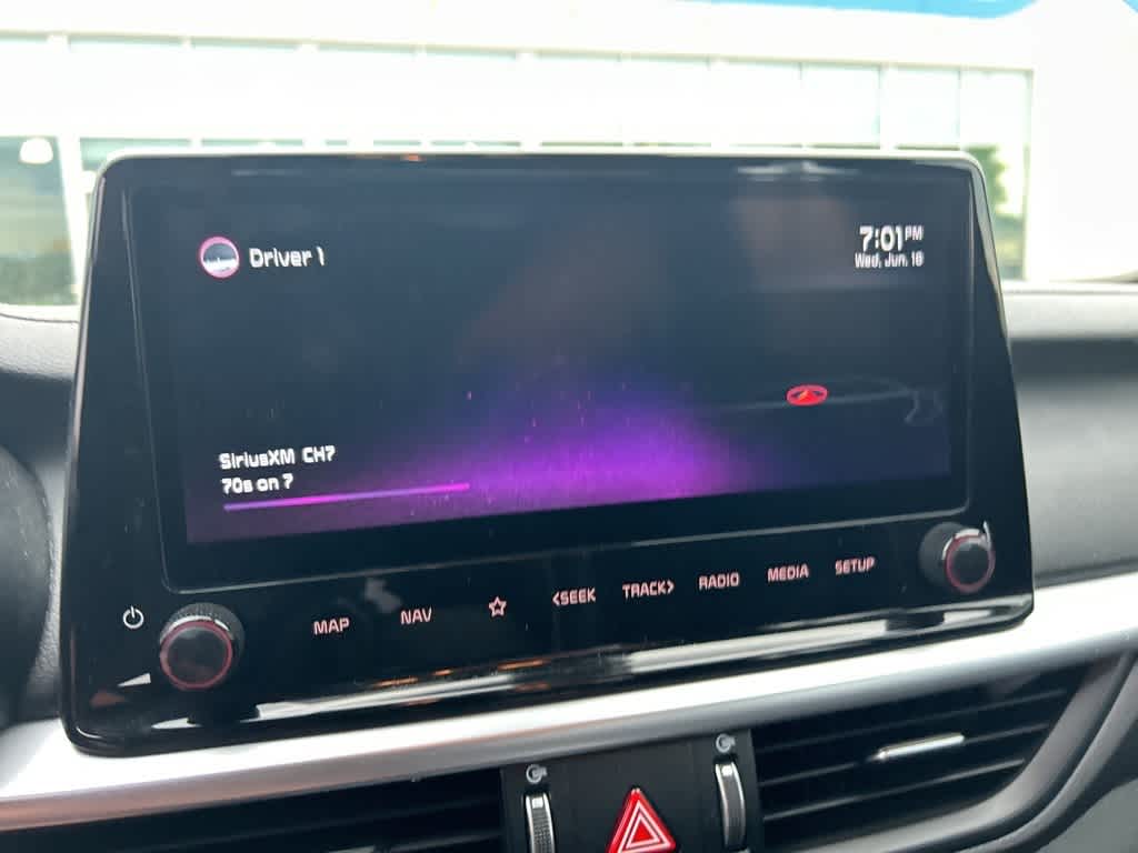Thumbnail: 2022 Kia Forte - 10