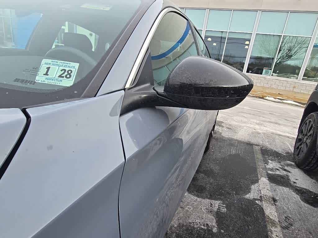 Thumbnail: 2022 Honda Accord - 22