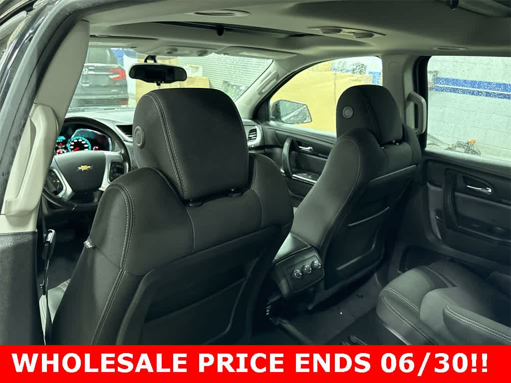 Thumbnail: 2015 Chevrolet Traverse - 30