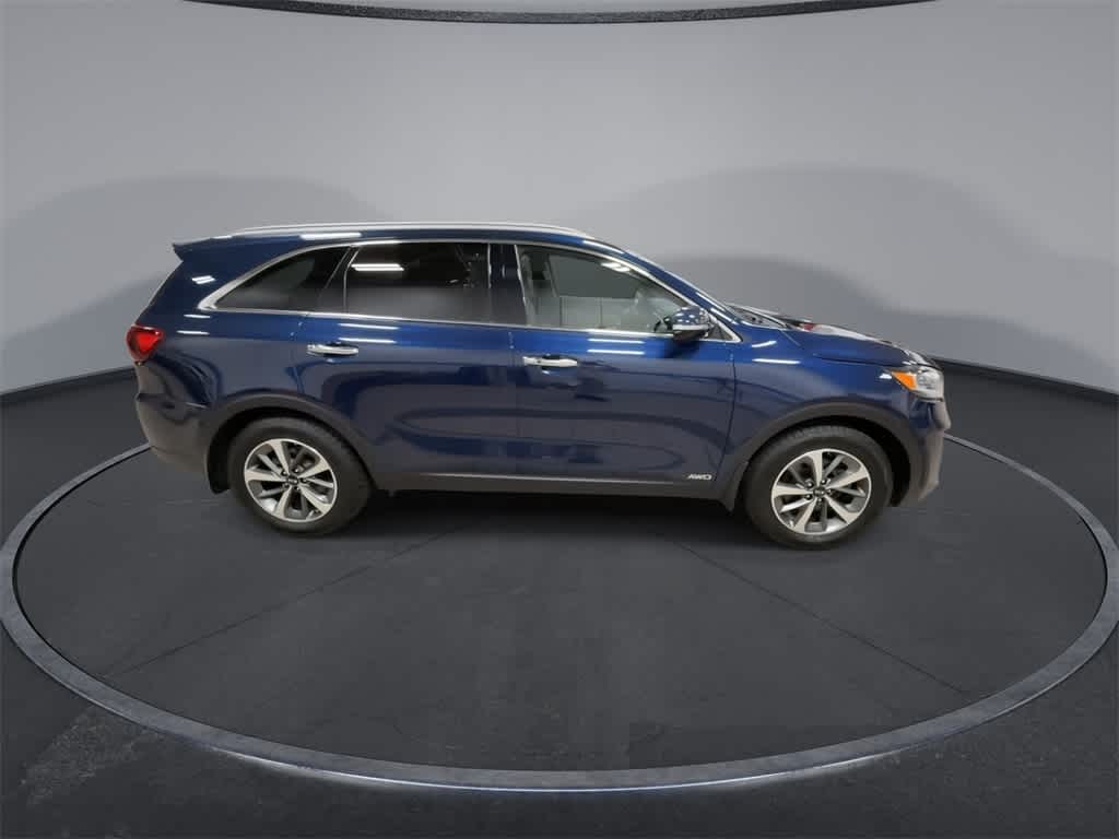 Thumbnail: 2019 Kia Sorento - 9