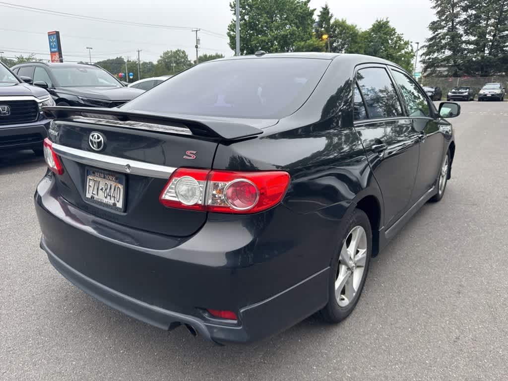 2012 Toyota Corolla LE 4