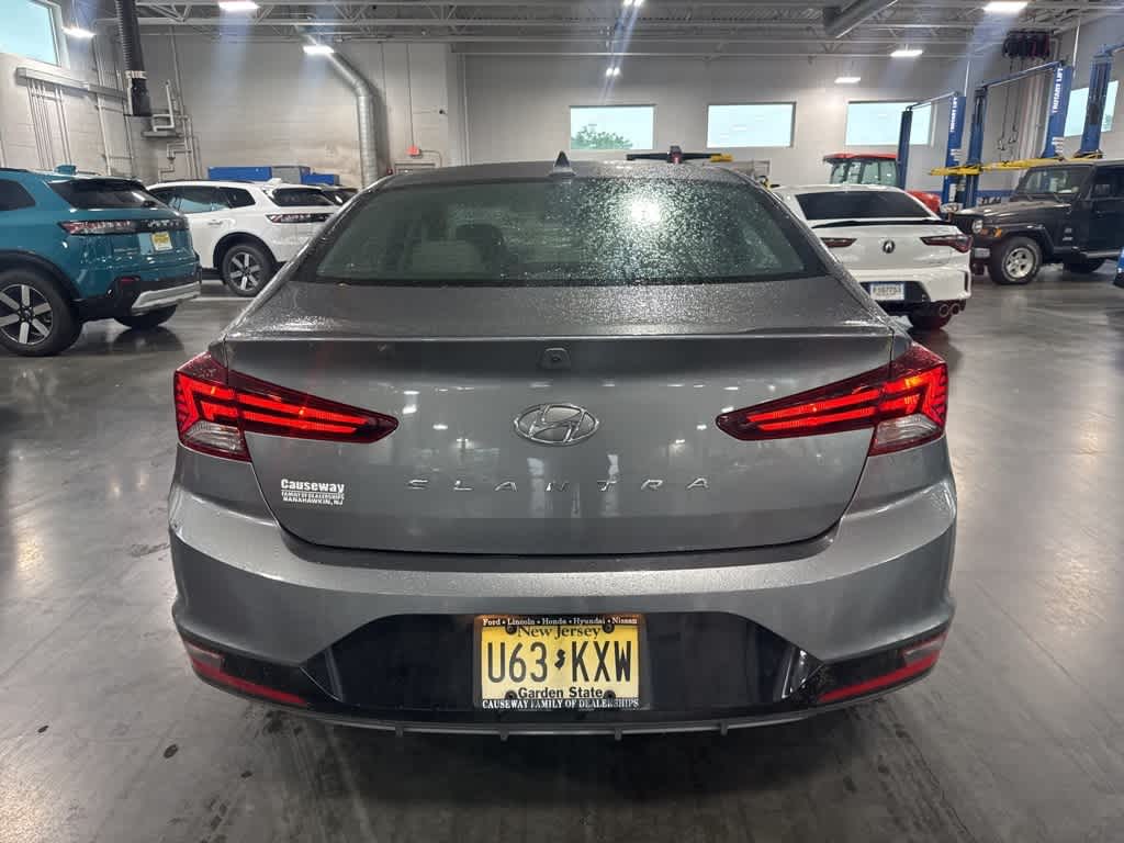 2019 Hyundai Elantra SEL 3