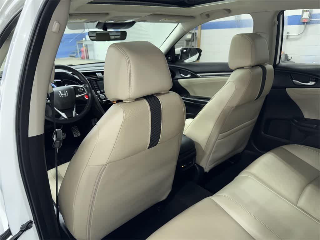 Thumbnail: 2019 Honda Civic - 30