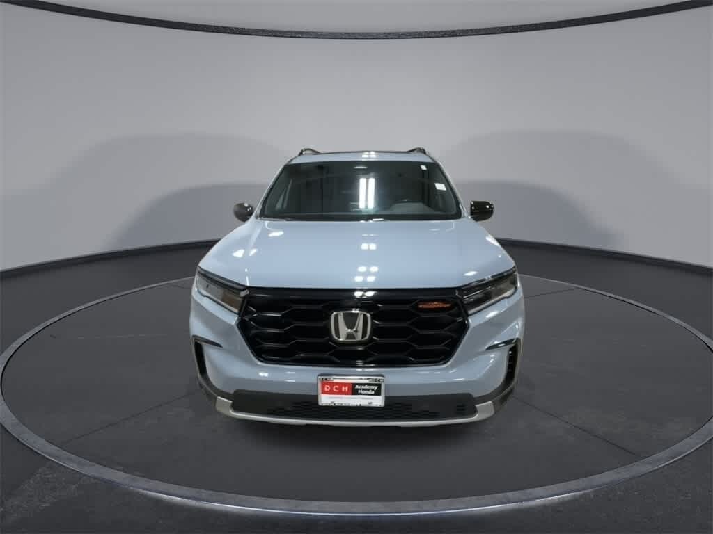 Used 2024 Honda Pilot TrailSport SUV