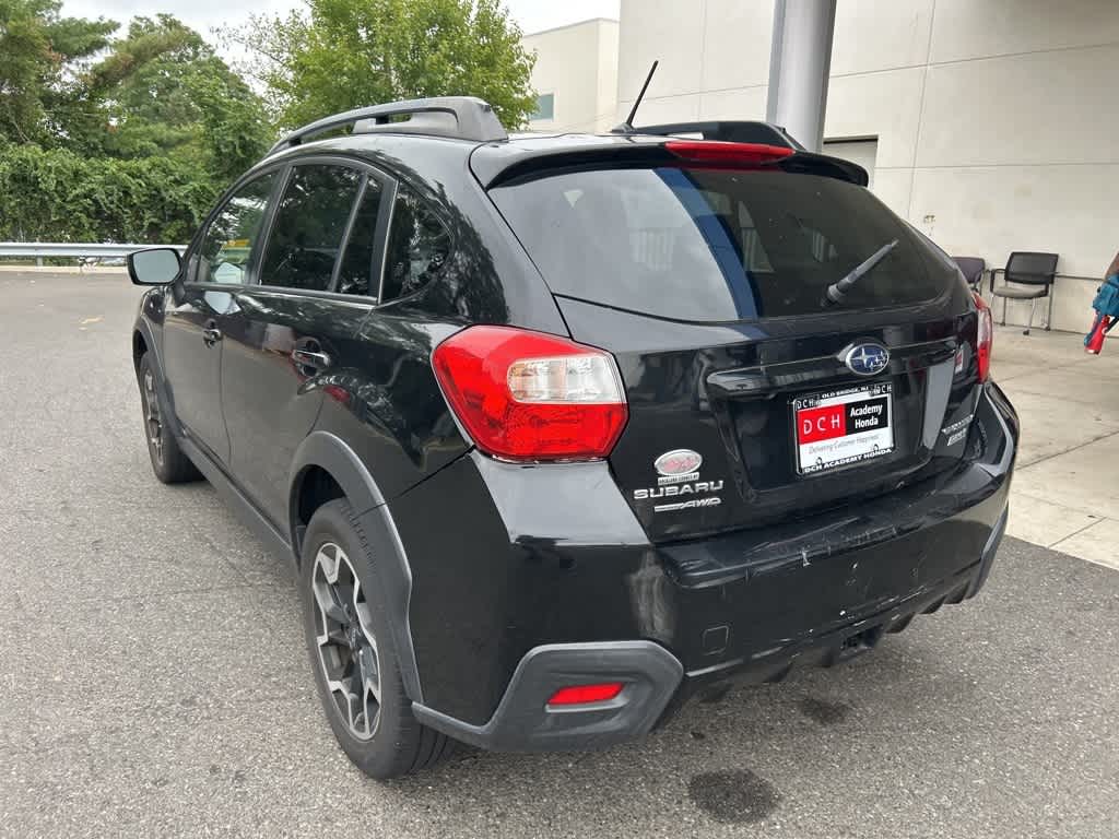 Thumbnail: 2016 Subaru Crosstrek - 10