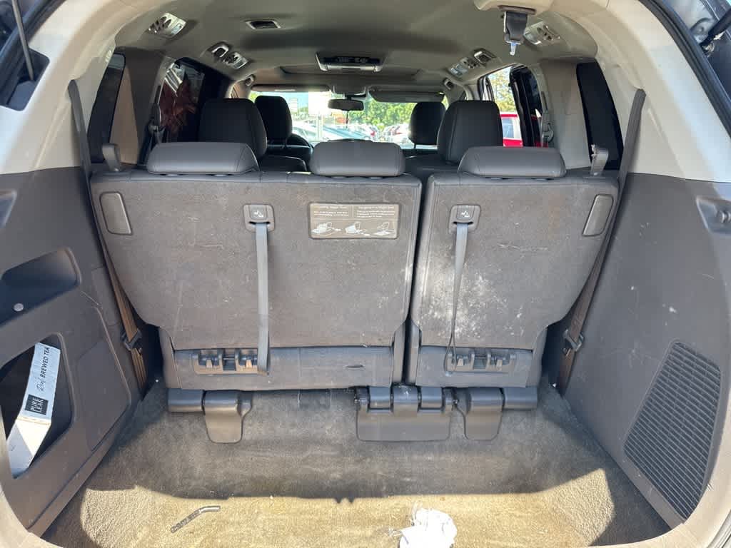 Thumbnail: 2015 Honda Odyssey - 21