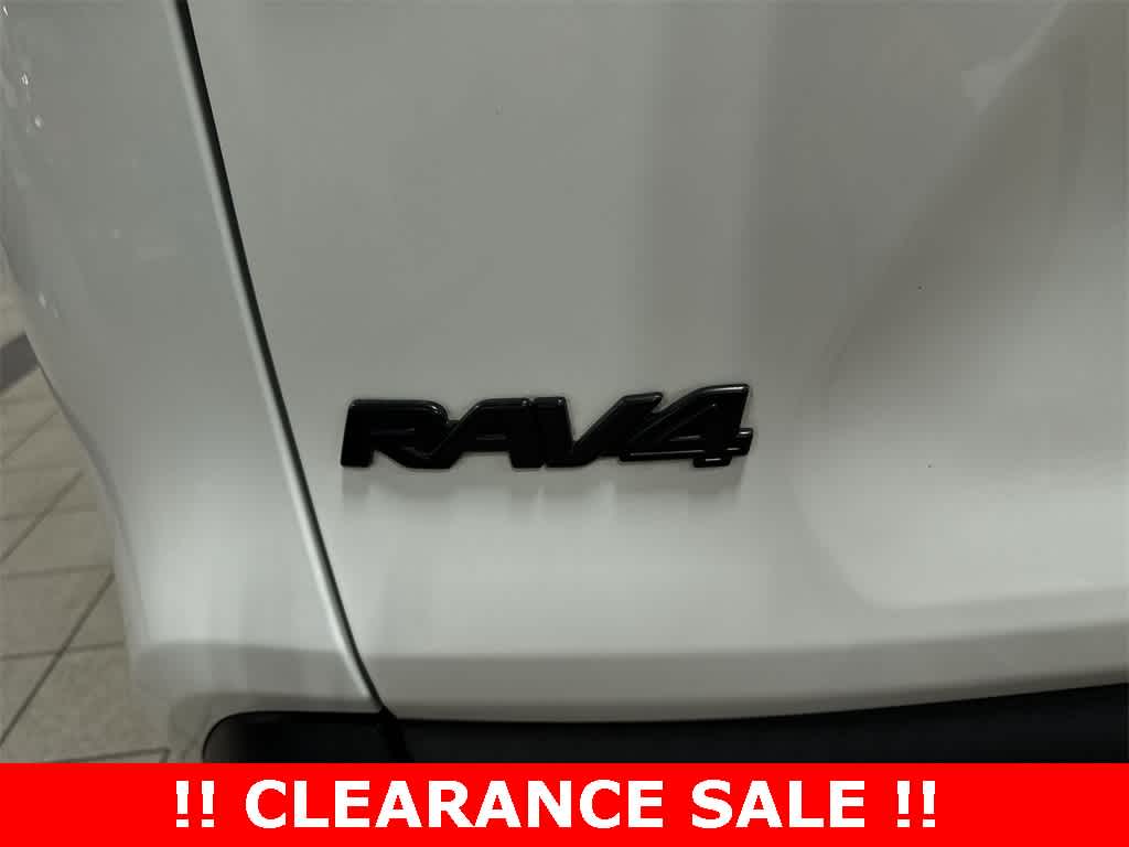 Thumbnail: 2020 Toyota RAV4 - 24