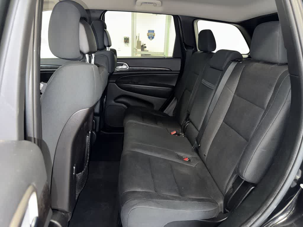 Thumbnail: 2012 Jeep Grand Cherokee - 17