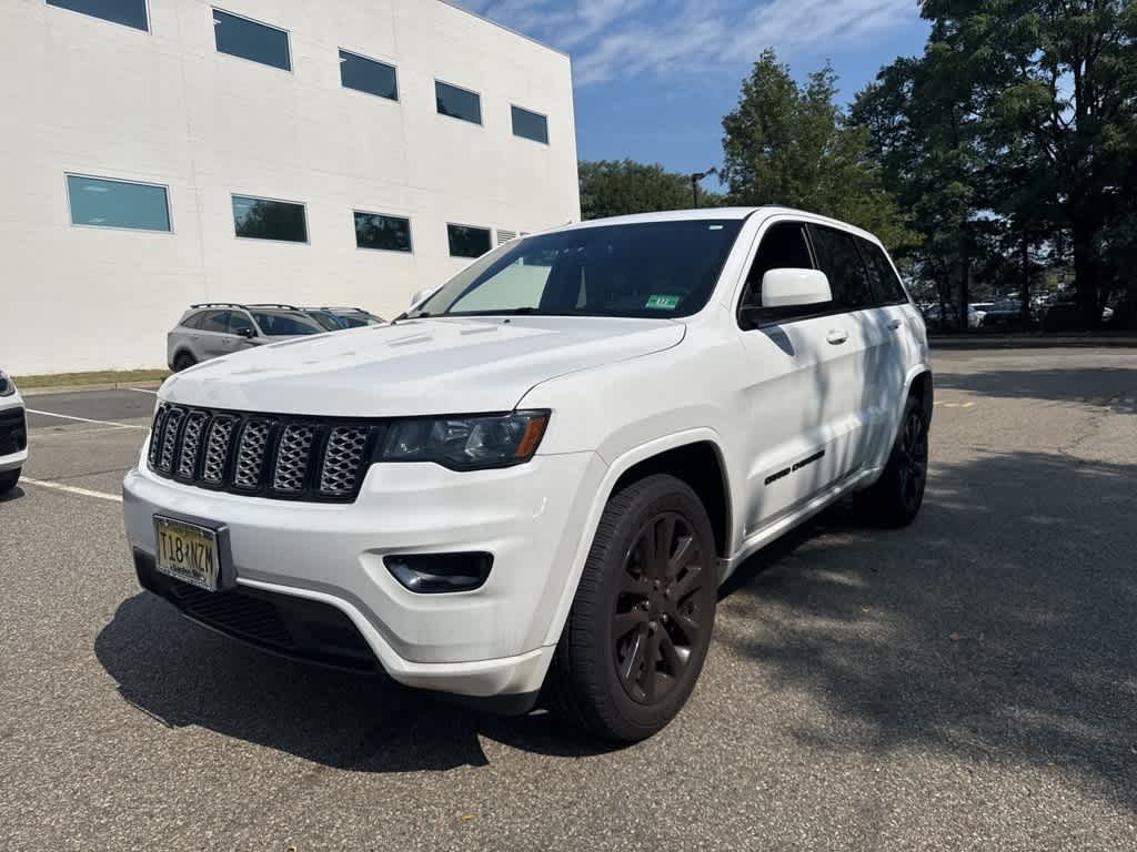 Thumbnail: 2019 Jeep Grand Cherokee - 1