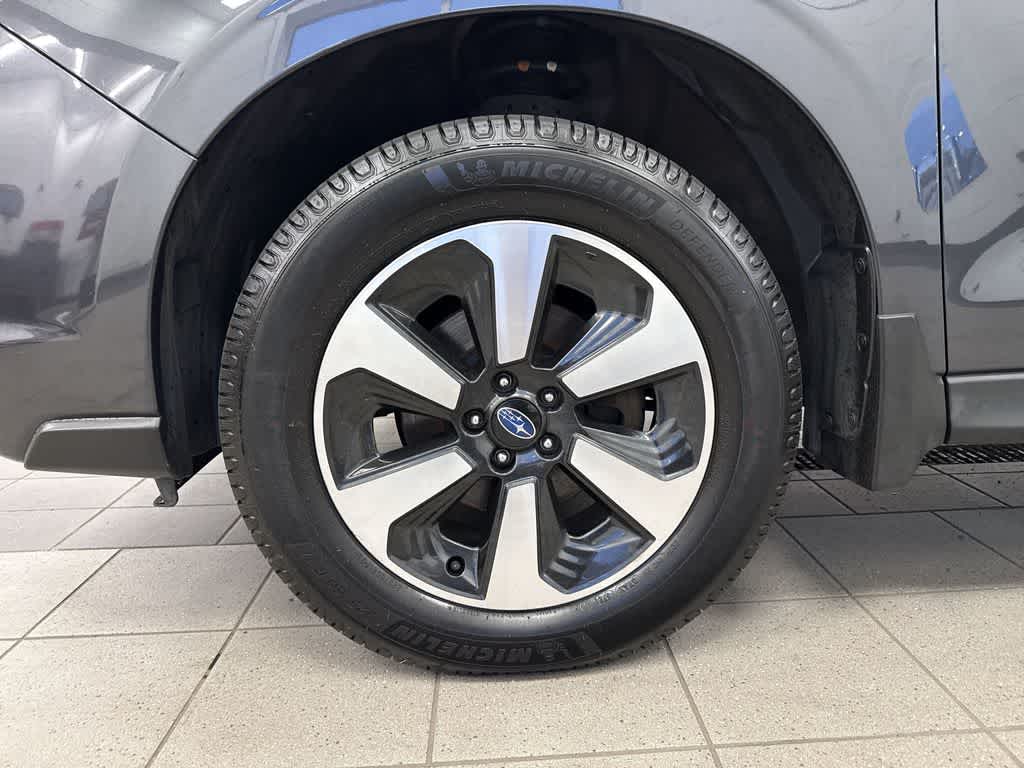 Thumbnail: 2017 Subaru Forester - 10