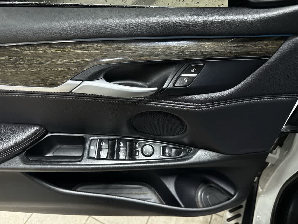 Thumbnail: 2018 BMW X5 - 23