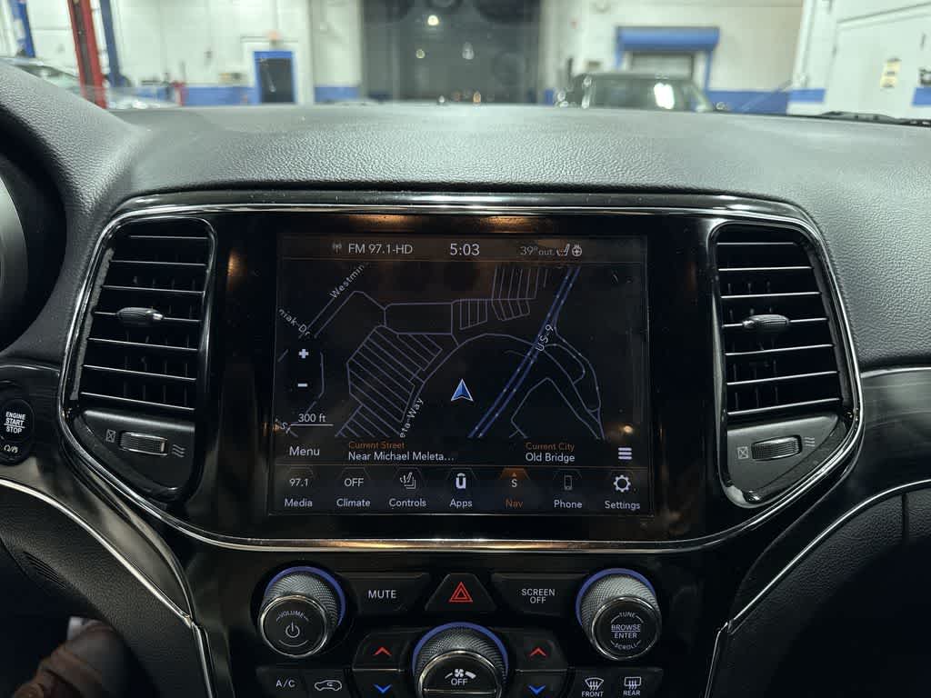 Thumbnail: 2019 Jeep Grand Cherokee - 20