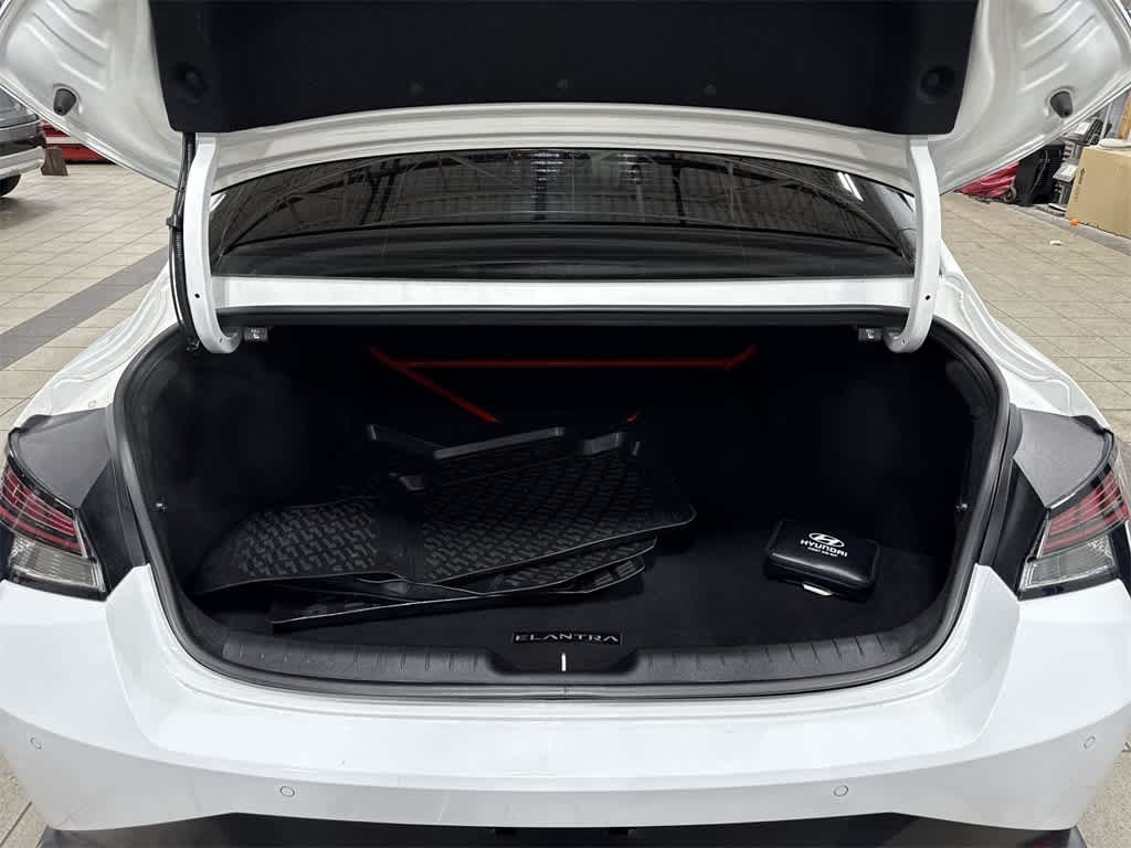 Thumbnail: 2023 Hyundai Elantra - 11