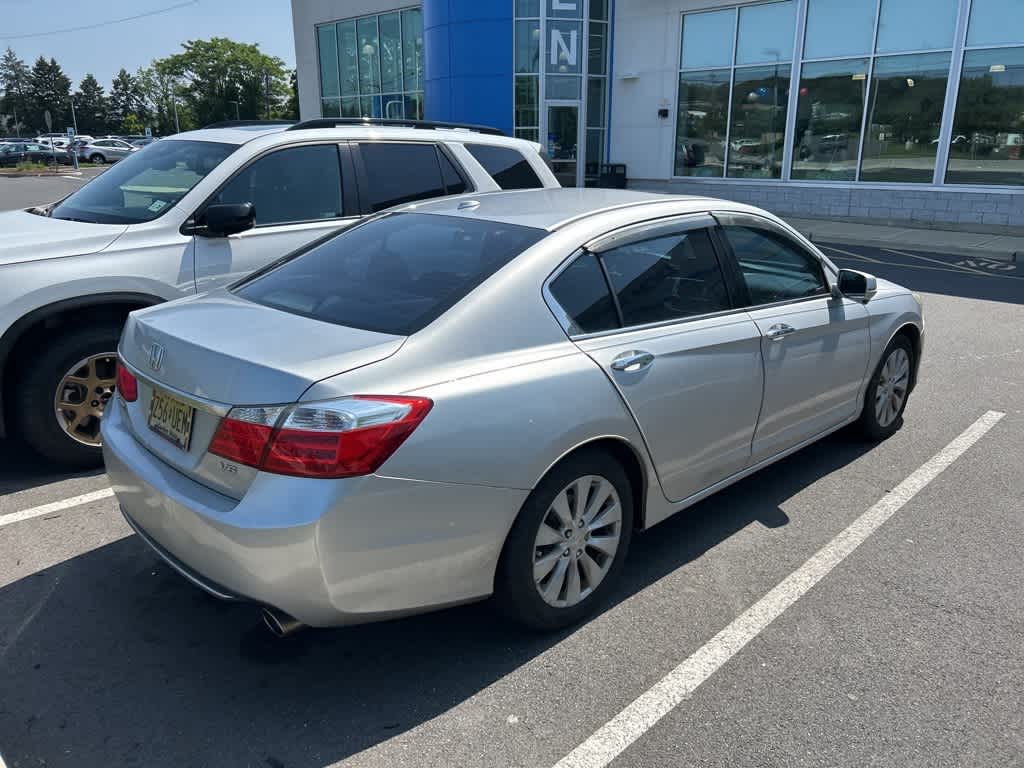 Thumbnail: 2015 Honda Accord - 18