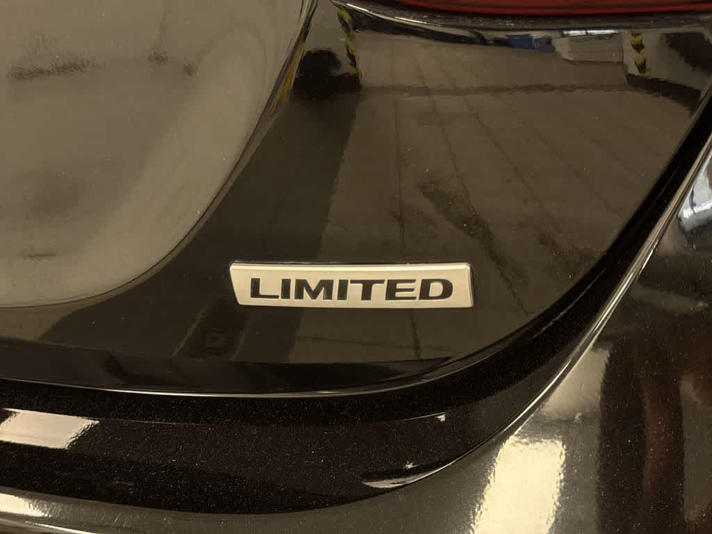 Thumbnail: 2014 Hyundai Elantra - 25
