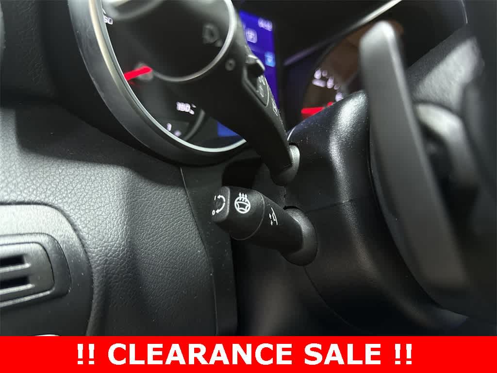 Thumbnail: 2022 Mercedes-Benz GLC - 31