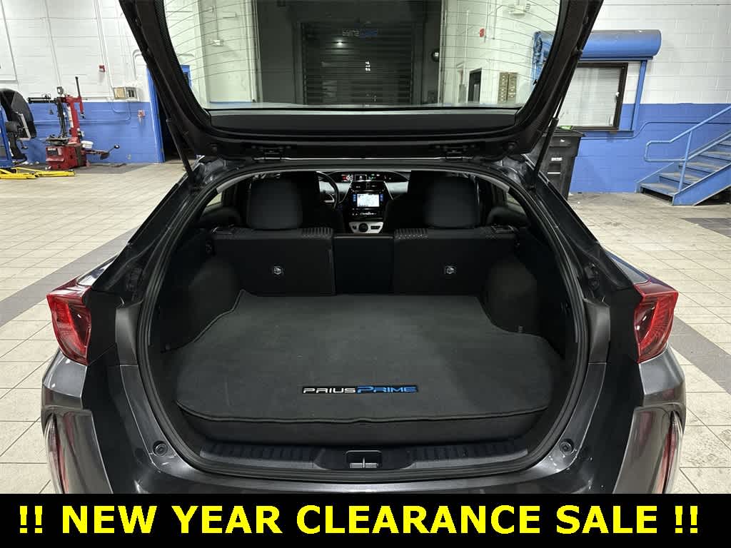 Thumbnail: 2017 Toyota Prius Prime - 11