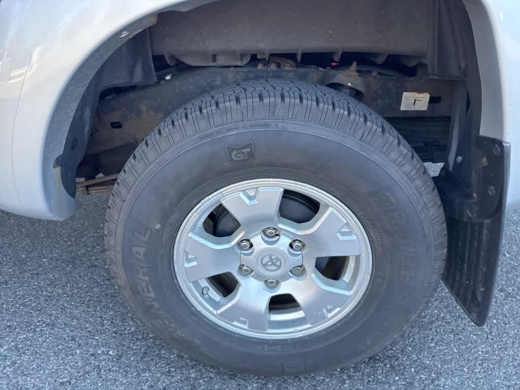 Thumbnail: 2011 Toyota Tacoma - 21