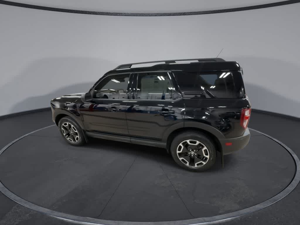 Thumbnail: 2021 Ford Bronco Sport - 6