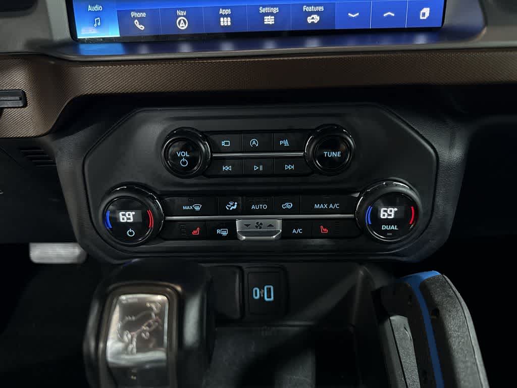 Thumbnail: 2023 Ford Bronco - 22