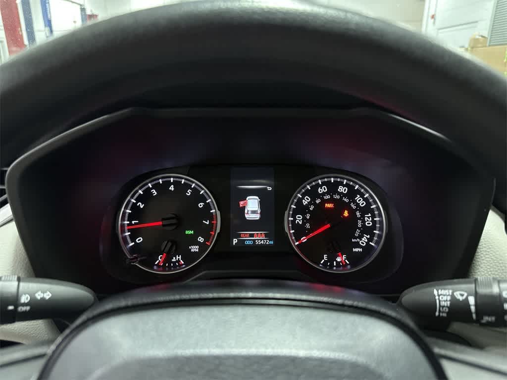 Thumbnail: 2021 Toyota RAV4 - 32