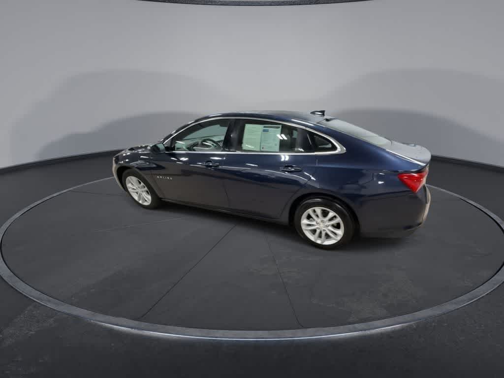 Thumbnail: 2018 Chevrolet Malibu - 6