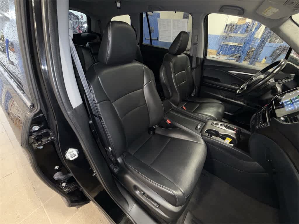 Thumbnail: 2022 Honda Pilot - 16